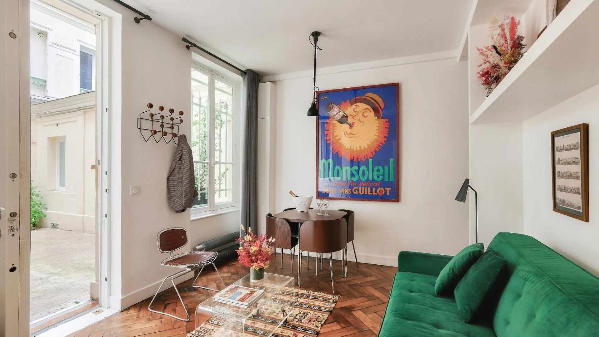 Bright Apartment In The 10Arr. - 4 People Paris France